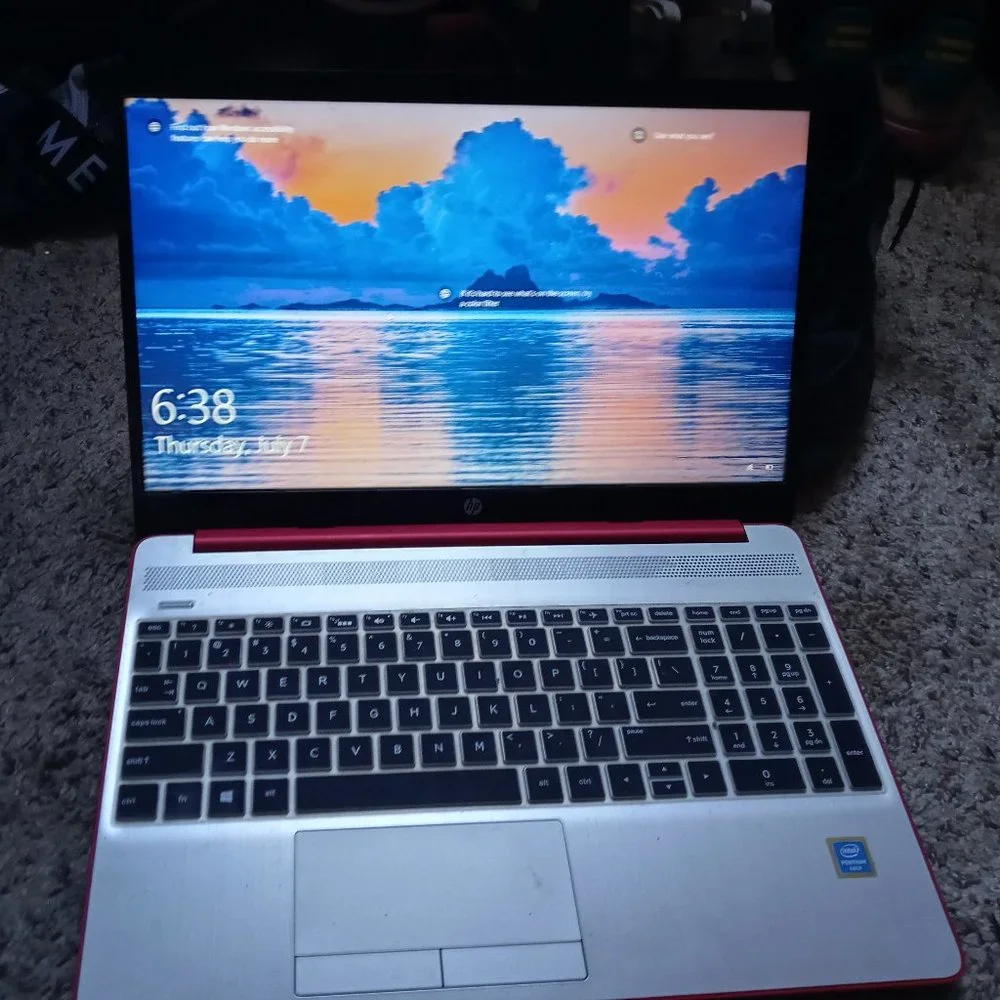 BRAND NEW HP LAPTOP
